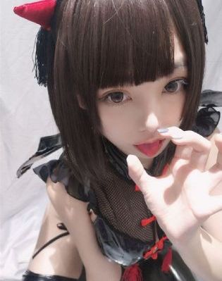 欧美美女裸体图片_1080在线观看视频